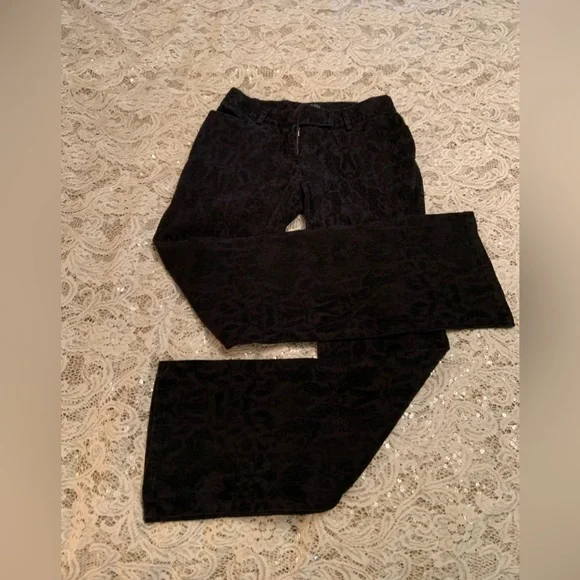 Ideology/women’s boot leg black corduroy pants, size 4 - Picture 2 of 5